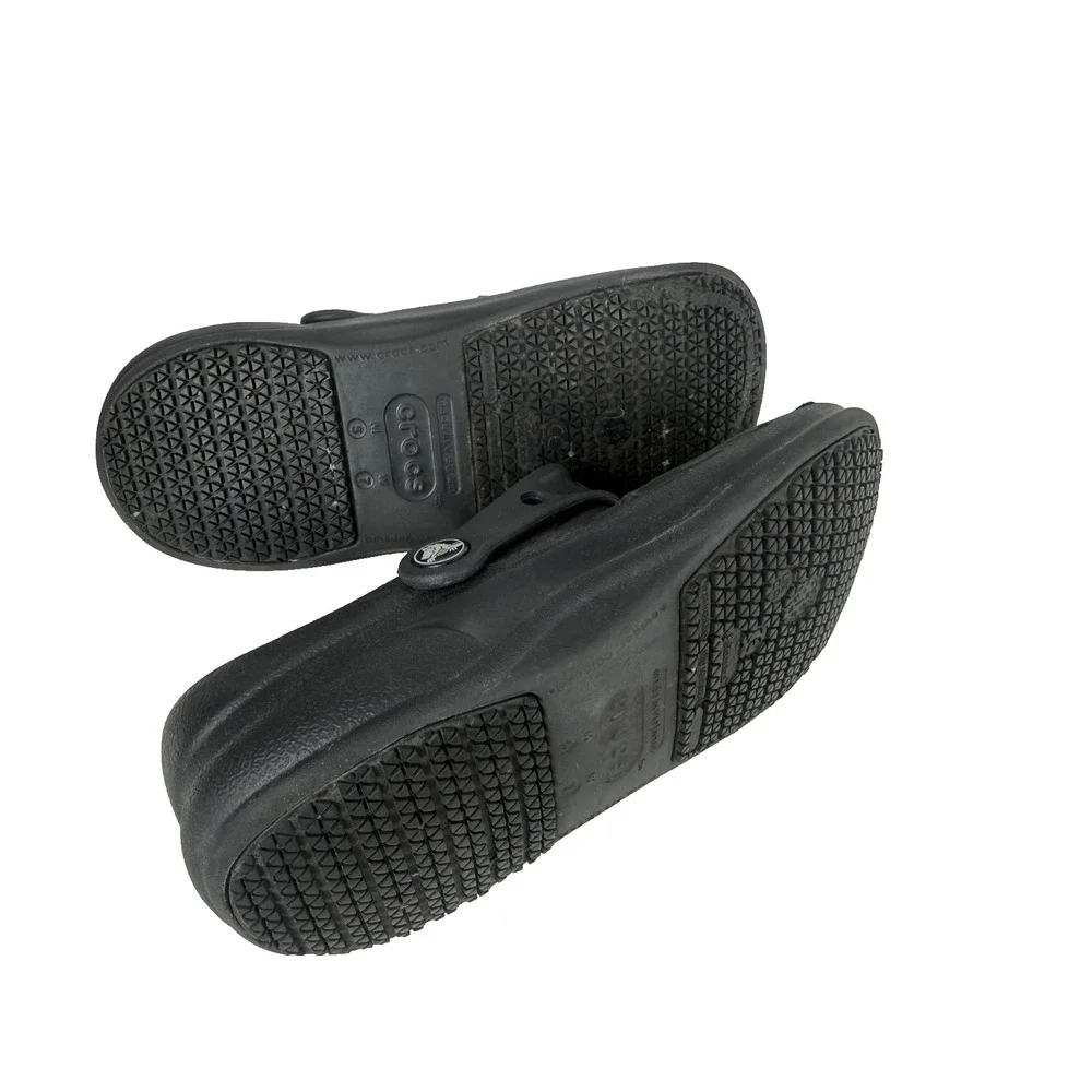 Crocs Bistro Black Work Clogs Unisex Men 5 Women 7 Slip Resistant Chef Nurse EUC